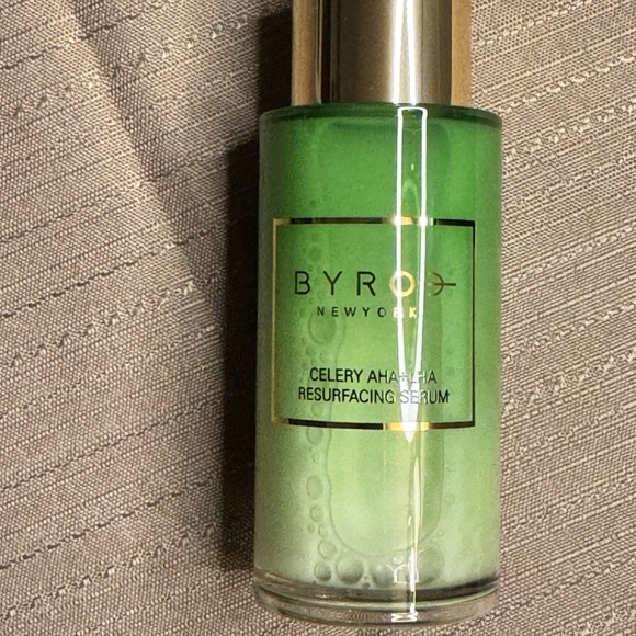 Byroe Celery AHA + LHA Resurfacing Serum - Picture 2 of 2